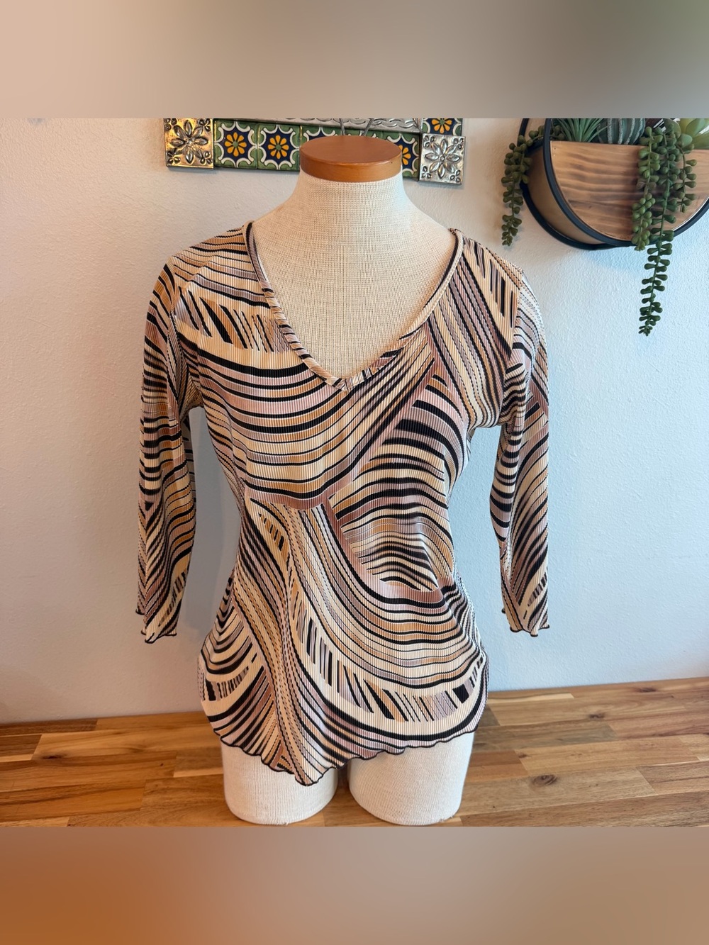 Vtg 90s Y2K Whimsigoth Psychedelic Abstract Swirl Top Brittany Black brand